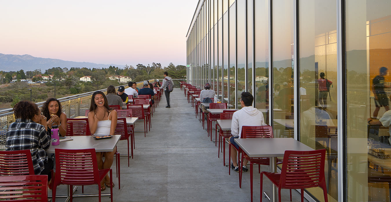 <p>A 200-seat outdoor terrace lets students take advantage of Santa Barbara's climate. <small>&copy;Bruce Damonte</small>  </p>