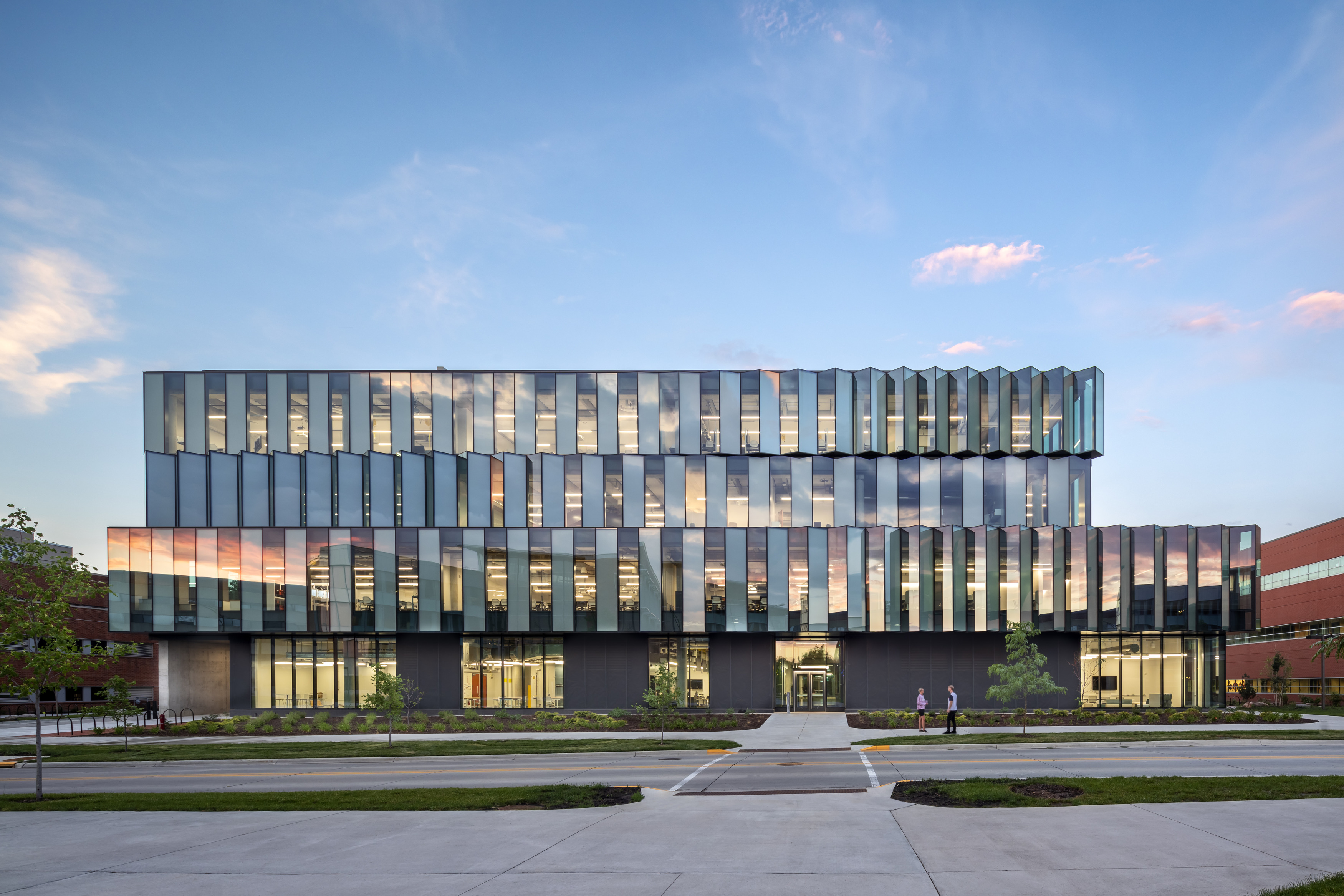 <p>The Student Innovation Center serves as a hub and gateway for innovation on ISU's campus. The Center's design is a direct acknowledgment to the sophistication of the university's contributions to technology and innovation, and the shining, high-performance envelope reflects the quality of collaborative connections made inside the building. | <small>&copy; Peter Aaron/OTTO</small></p>