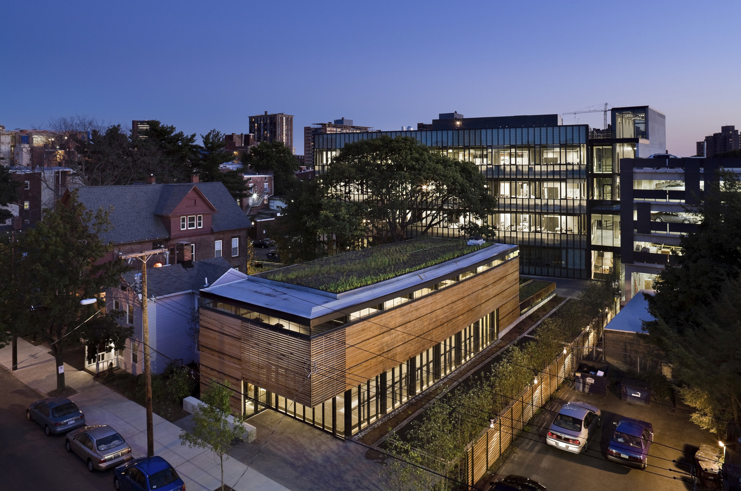 <p>New plantings and shade trees create a park-like setting on a former brownfield site. The wood-clad gallery at Yale University is a new nexus of community activity for the arts. | <small>&copy; Peter Aaron/OTTO</small></p>