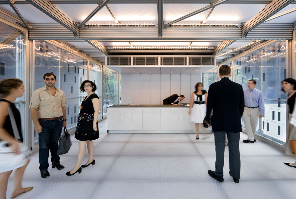 Cellophane House&trade;