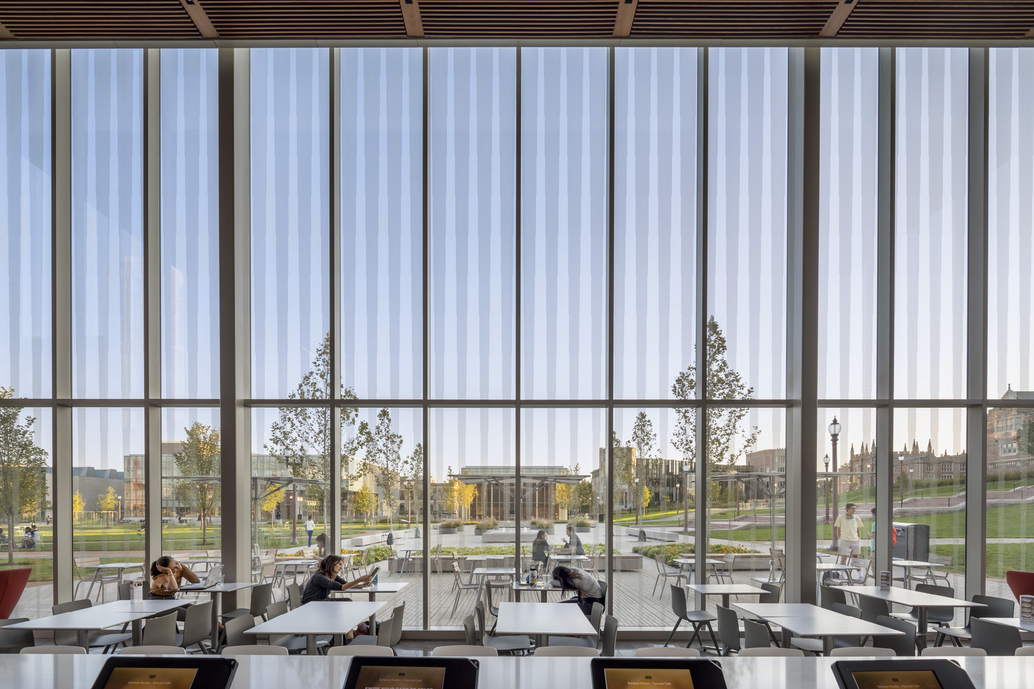 Balancing Transparency and Visual Comfort
